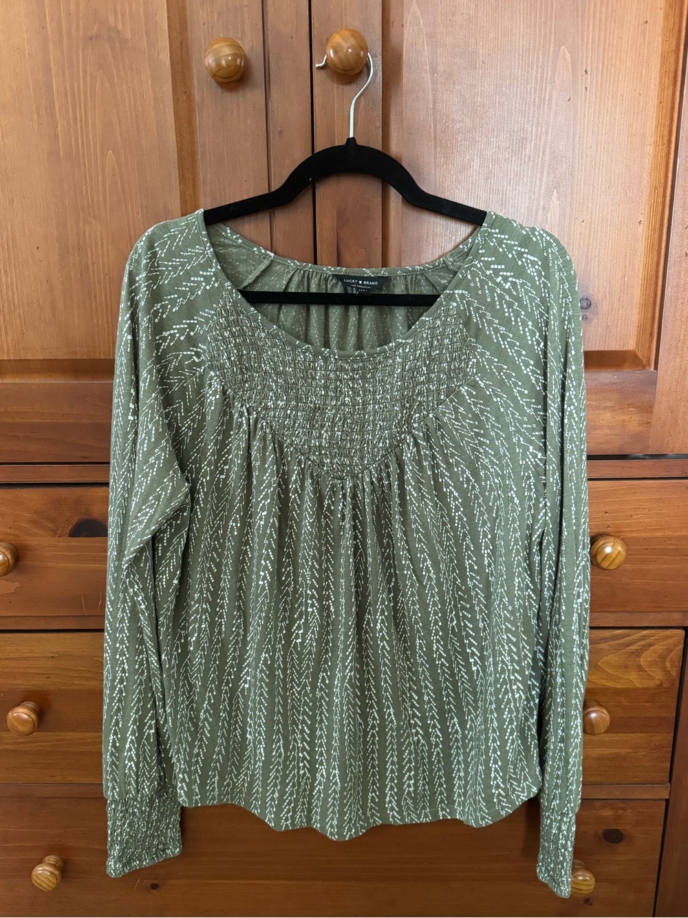 Lucky Brand Olive Green Smocked Peasant Top Long Sleeve M